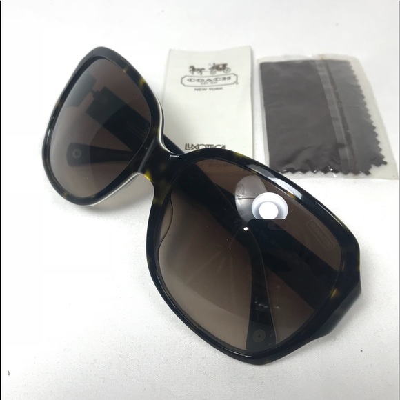 🔥SOLD🔥 Coach Sunglasses with Metal Emblem - Picture 4 of 8